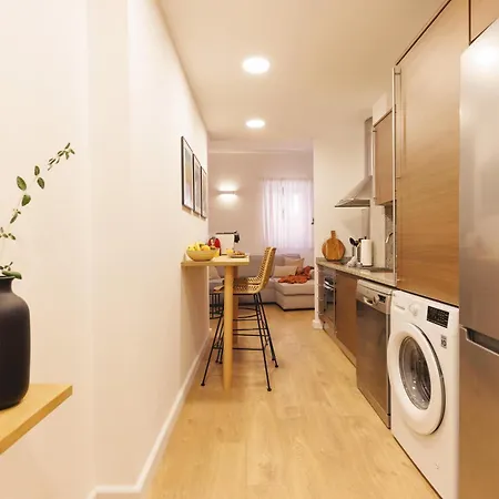 Bravissimo Portal Barca, Monthly * Girona