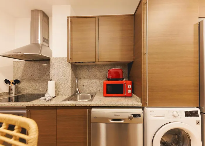 Bravissimo Portal Barca, Monthly 赫罗纳