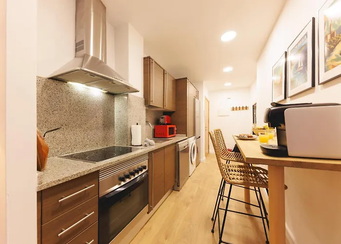 Bravissimo Portal Barca, Monthly 赫罗纳