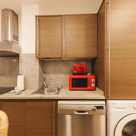 Bravissimo Portal Barca, Monthly Gerona