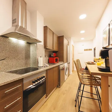 Bravissimo Portal Barca, Monthly Girona